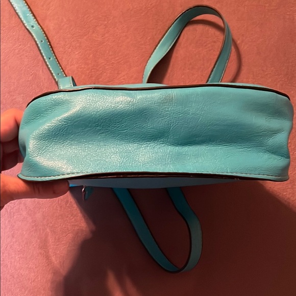Denver Hayes Teal Blue Crossbody Bag with Adjustable Strap - Picture 5 of 11